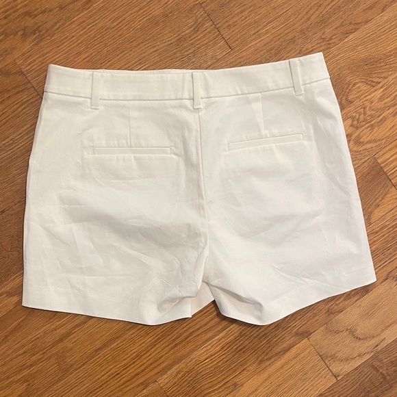 Ann Taylor Classic White Women's Shorts - Picture 5 of 7